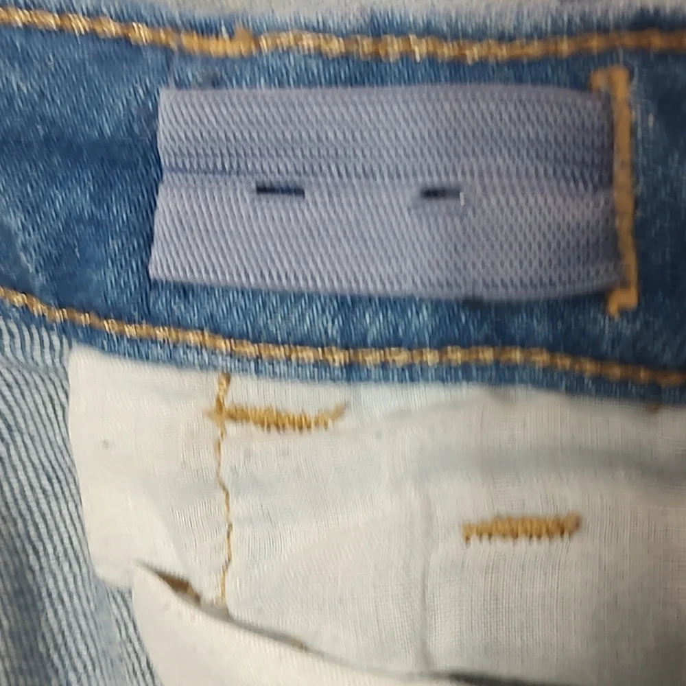 Old Navy Light Blue Distressed Raw Hem Jeans